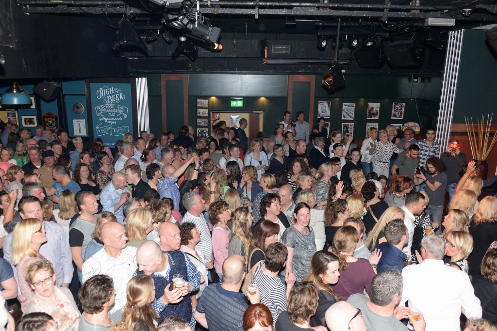 ../Images/Heel Noordwijkerhout zingt Hazes 406.jpg